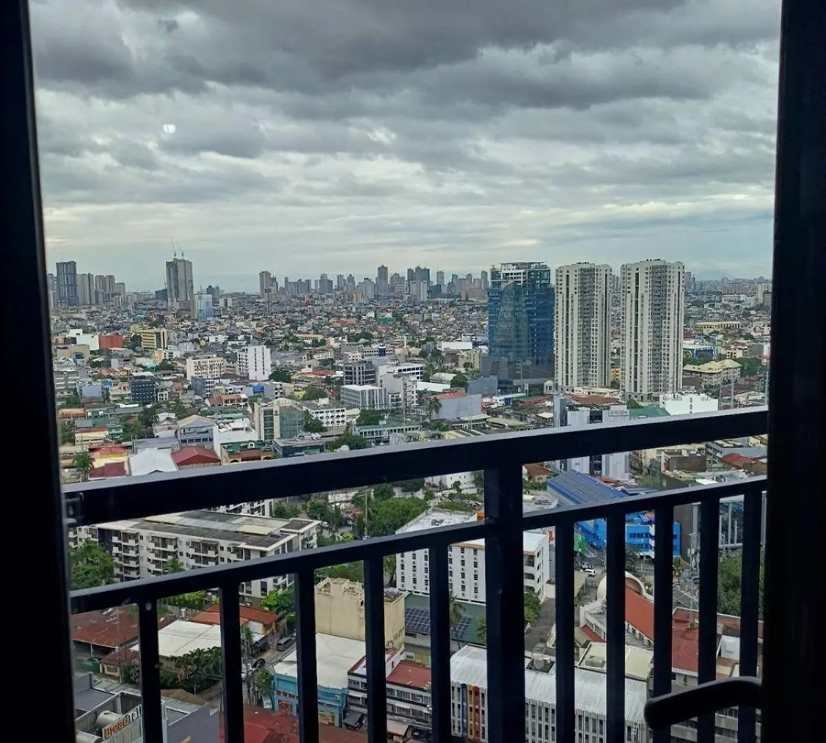 Urban Space 1Br With Balcony Manila 0*,  Filippinerne